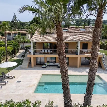 A L'entree De St Tropez Vue 2 Minutes A Pied