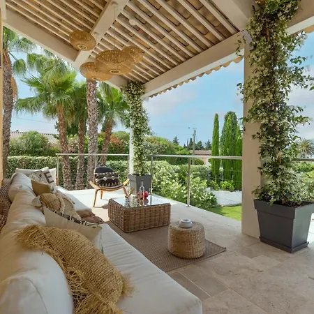 Ferienhaus A L'entree De St Tropez Vue 2 Minutes A Pied *